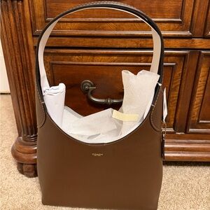 NWT COACH Brooklyn 28 in Maple